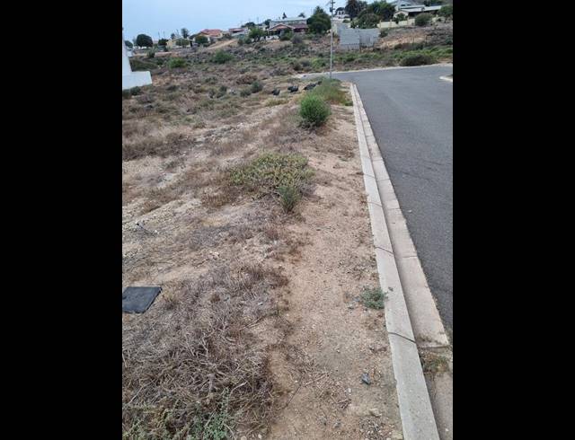 2 BEDROOM HOUSE FOR SALE IN ST HELENA VIEWS